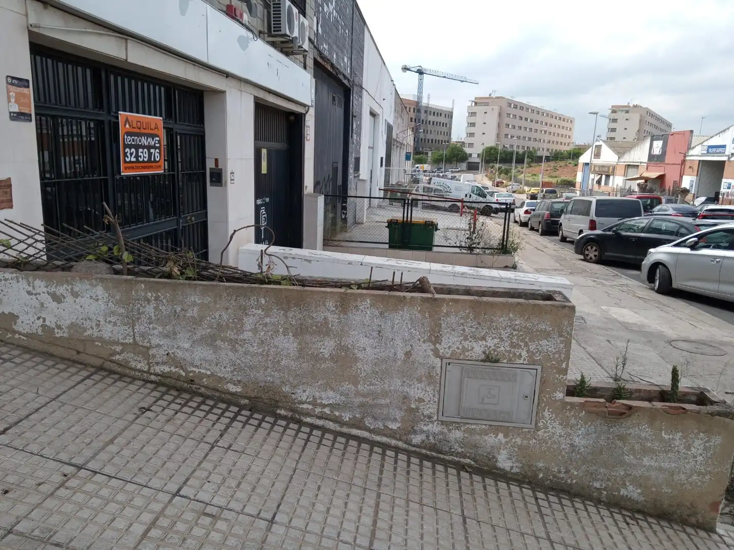 Außenansicht von Fabrikhallen zum Verkauf in Córdoba