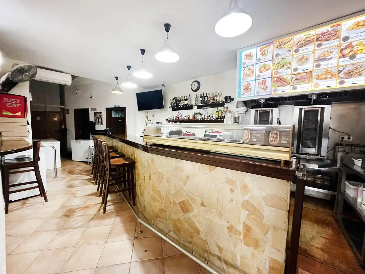 Commercial properties for sale in Ciutadella de Menorca  with Air Conditioner