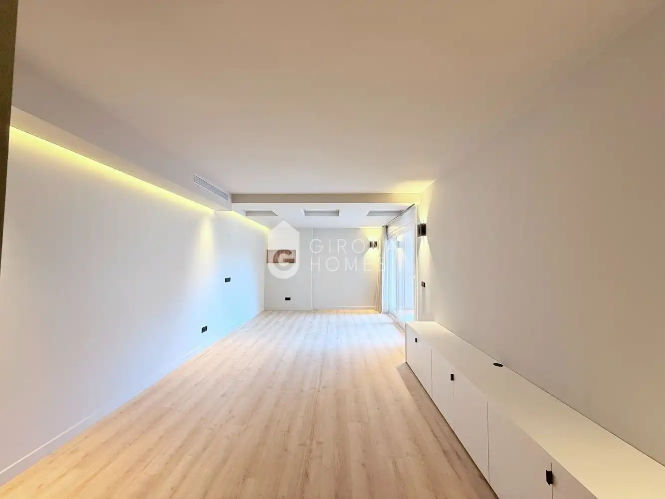 Wohnzimmer von Wohnungen zur Miete in Girona mit Klimaanlage, Terrasse und Möbliert