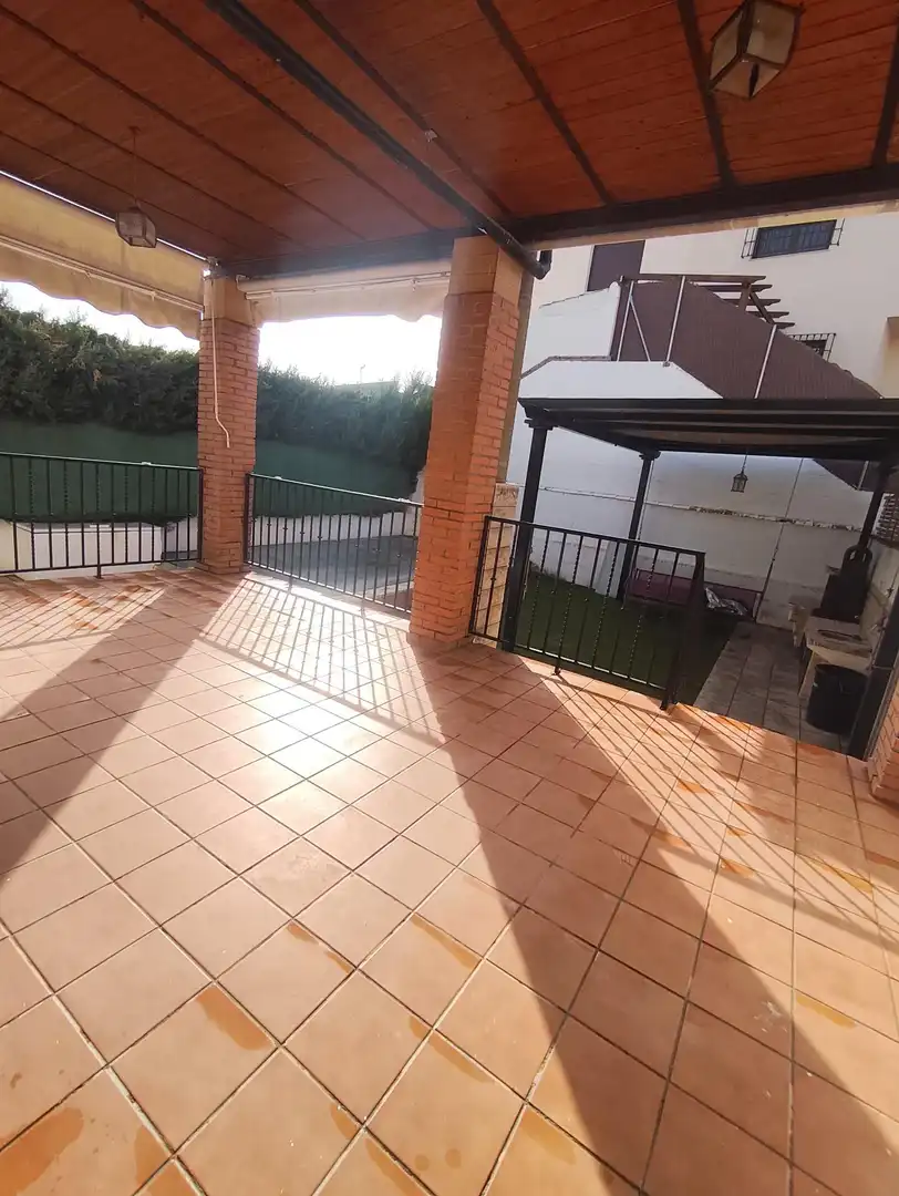 Haus mit Terrasse zur Miete in Residencial Triana - Barrio Alto, imagen 2