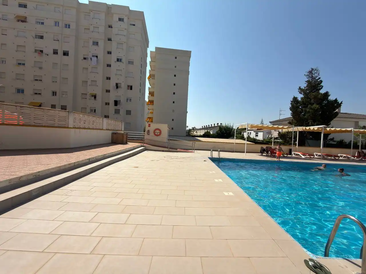 Swimming pool of Flat for sale in Gandia  with Air Conditioner, Heating and Terrace