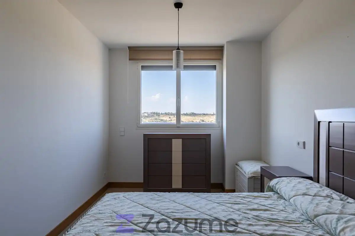 Bedroom of Flat for rent in Madrid  with Air Conditioner, Private garden and Terrace