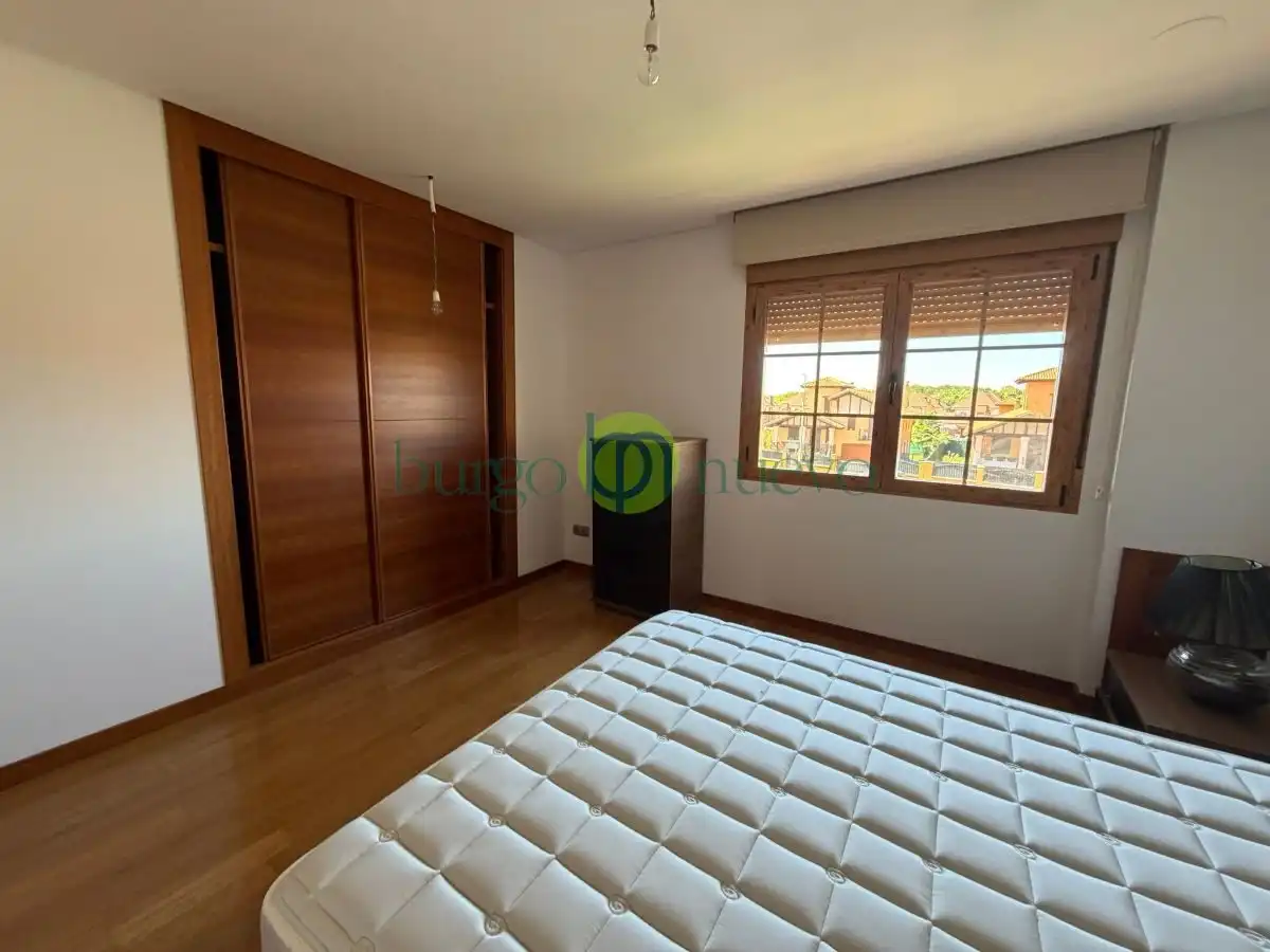 Villa mit Terrasse zur Miete in Calle Monte San Isidro, imagen 27