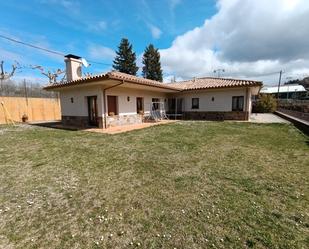 Vista exterior de Casa o xalet de lloguer en Viladrau amb Calefacció, Jardí privat i Terrassa