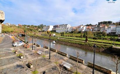 Vista exterior de Pis en venda en Betanzos amb Terrassa i Balcó