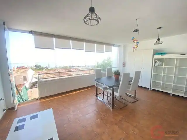 Sala de estar de Piso en venta en Rincón de la Victoria con Aire acondicionado, Terraza y Piscina comunitaria