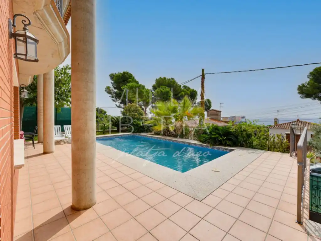 Casa amb piscina en venda a Calle Alzina 11, imagen 35