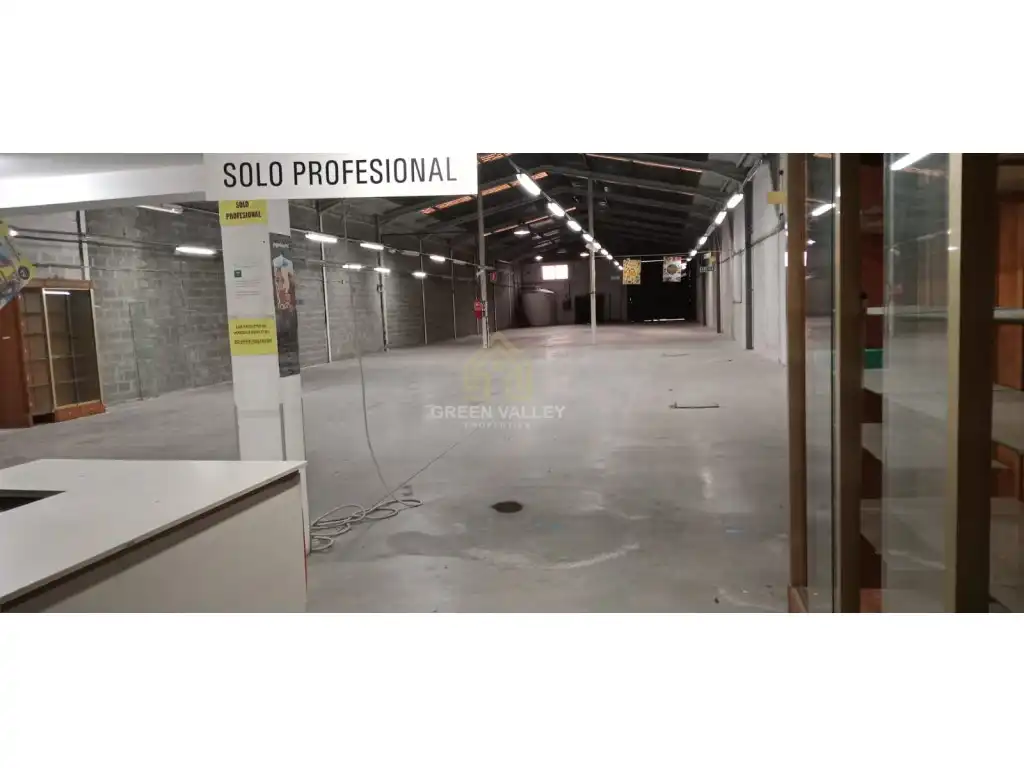 Nave industrial de alquiler en Los Barrios