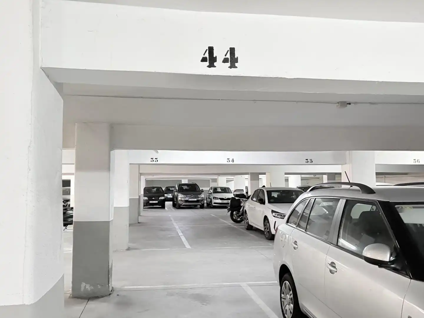 Parking de Piso en venta en Vigo  con Aire acondicionado y Calefacción
