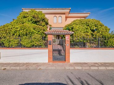 Villa avec balcon à vendre à Calle ARRAYANES (VENT)