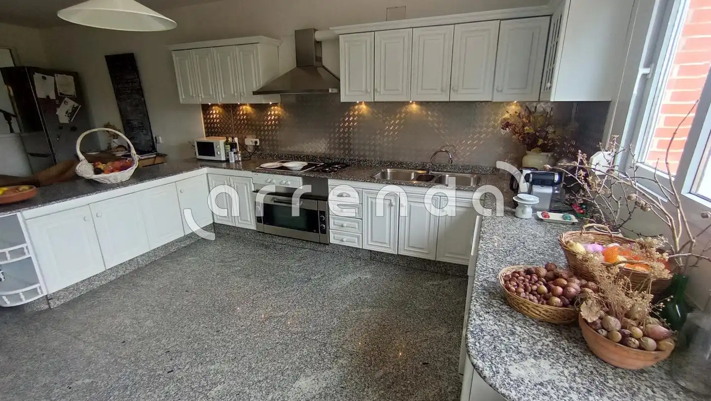 Cocina de Casa o chalet en venta en Villalbilla con Calefacción, Jardín privado y Terraza