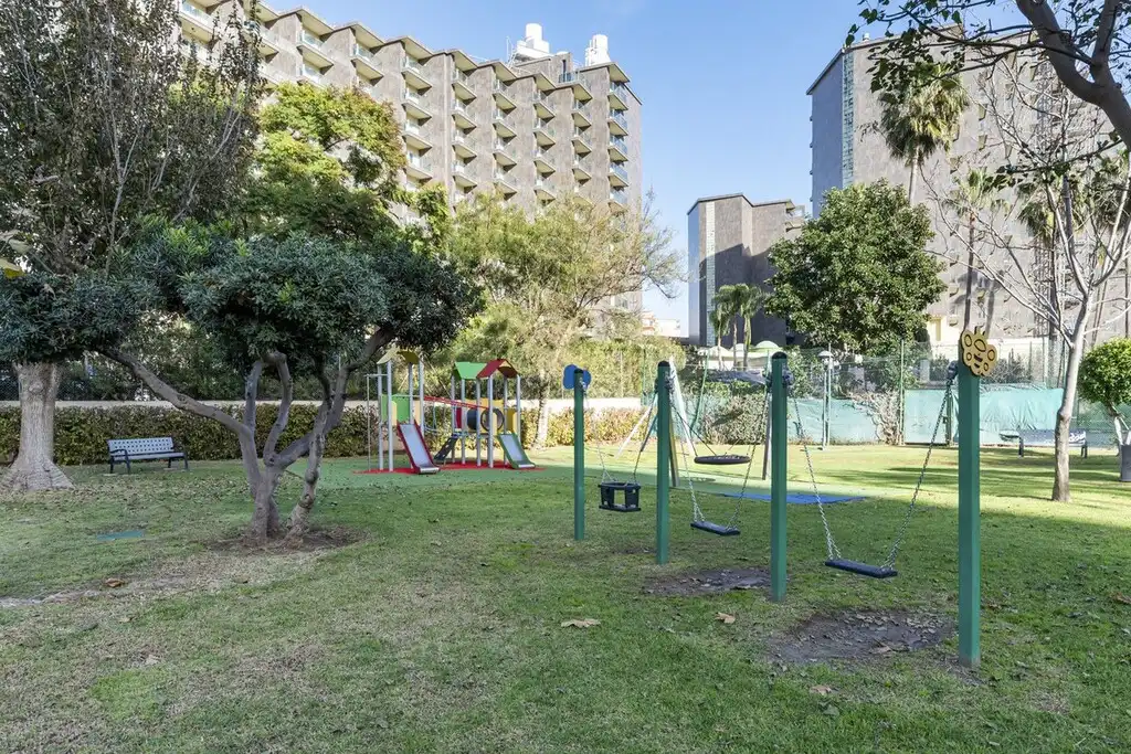 Außenansicht von Maisonette zum Verkauf in Torremolinos mit Klimaanlage, Terrasse und Möbliert