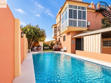 Villa avec balcon à vendre à Bonanza - Avda de Huelva - Barrio Andalucia