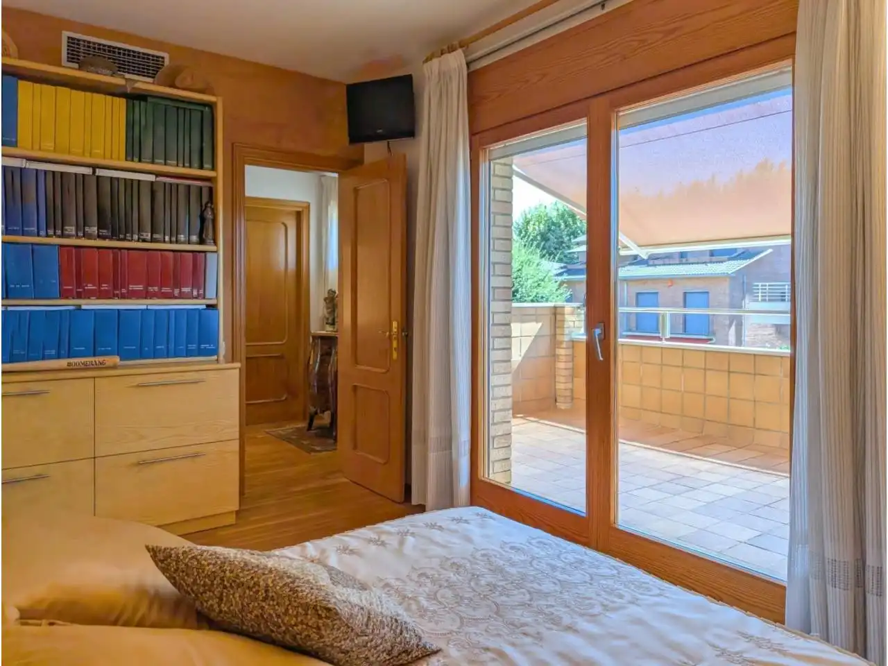 Bedroom of Houses for sale in Banyoles  with Air Conditioner, Heating and Private garden
