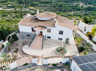 Chalet con balcón en venta en Devessa - Monte Pego