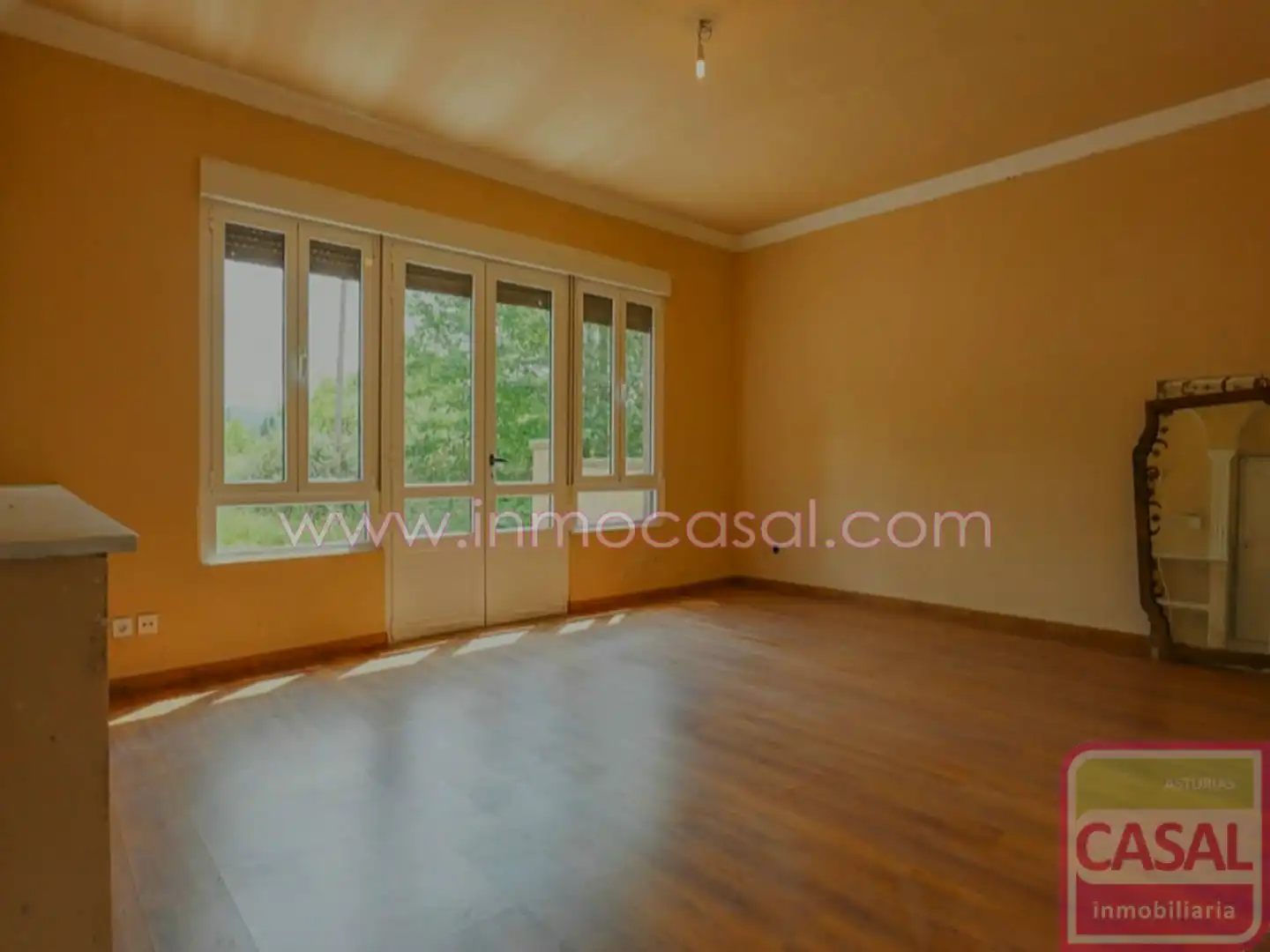 Living room of Houses for sale in Oviedo   with Heating and Storage room