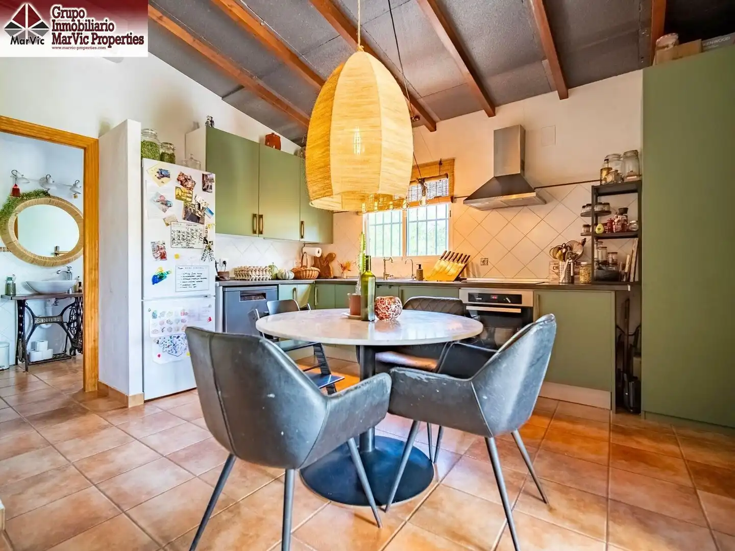 Cuina de Apartament en venda en Callosa d'en Sarrià amb Aire condicionat, Jardí privat i Moblat