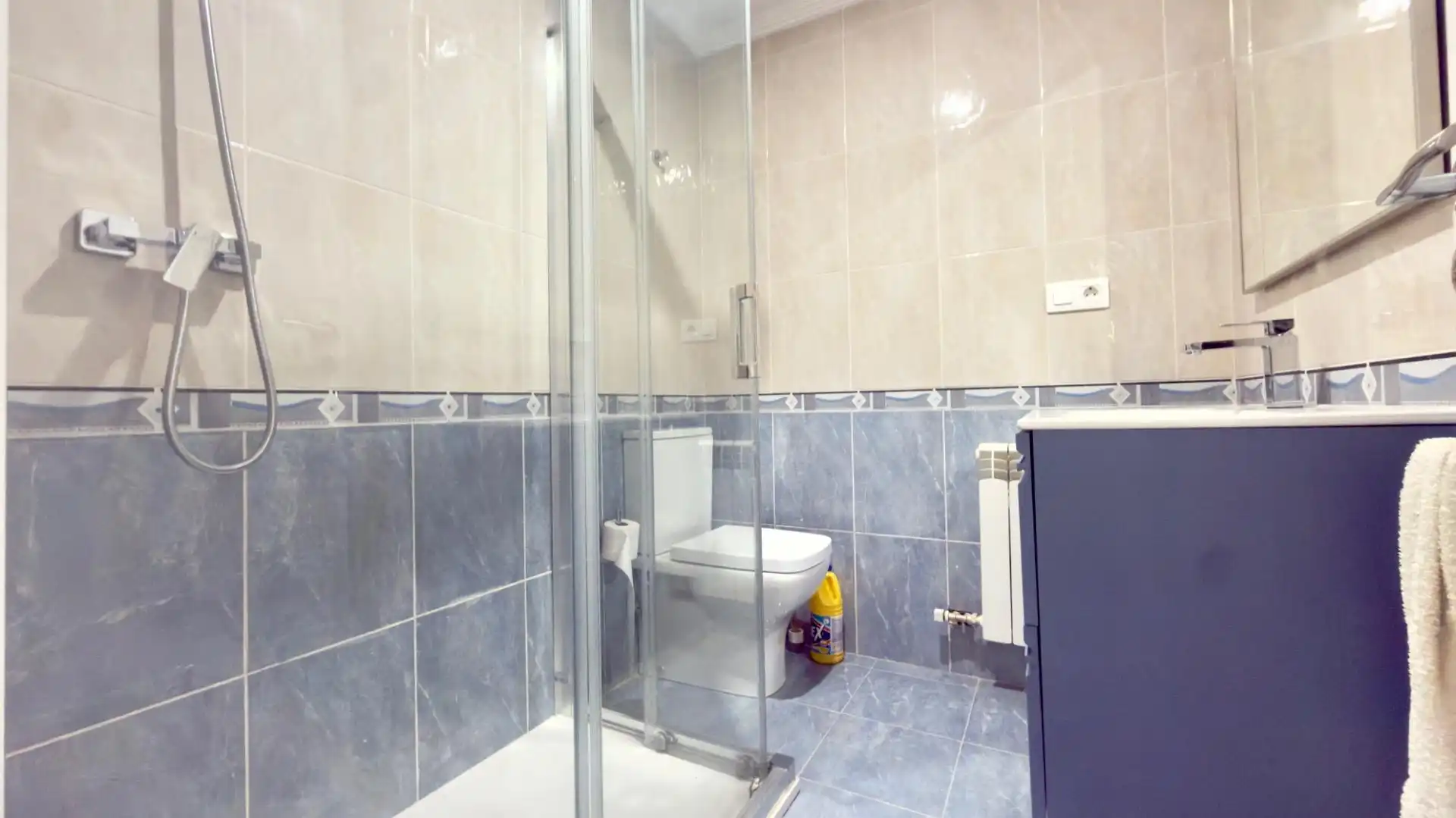 Bathroom of Flat for sale in O Carballiño    with Heating, Storage room and Furnished