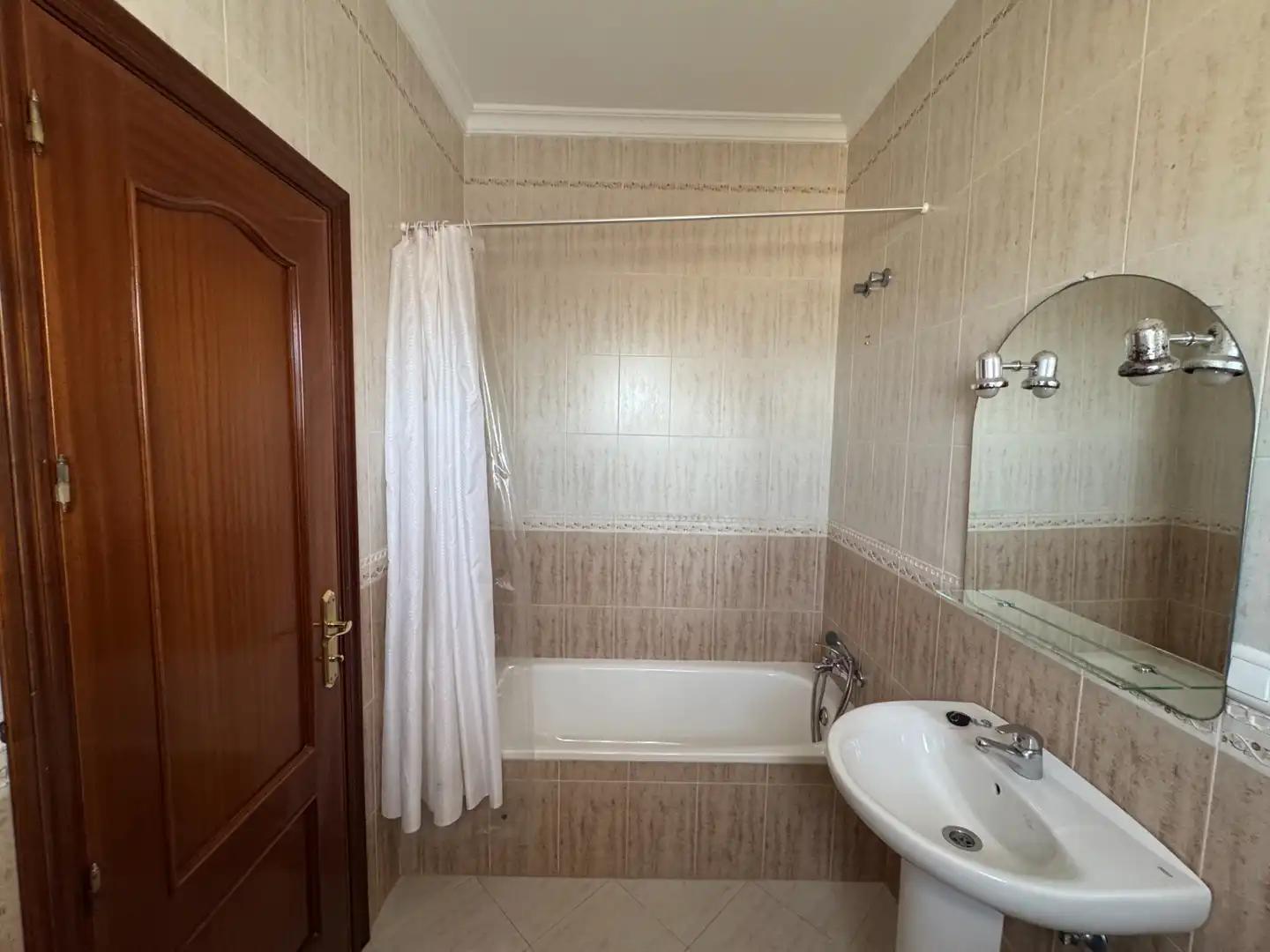 Bany de Casa o xalet en venda en Rincón de la Victoria amb Aire condicionat, Jardí privat i Terrassa