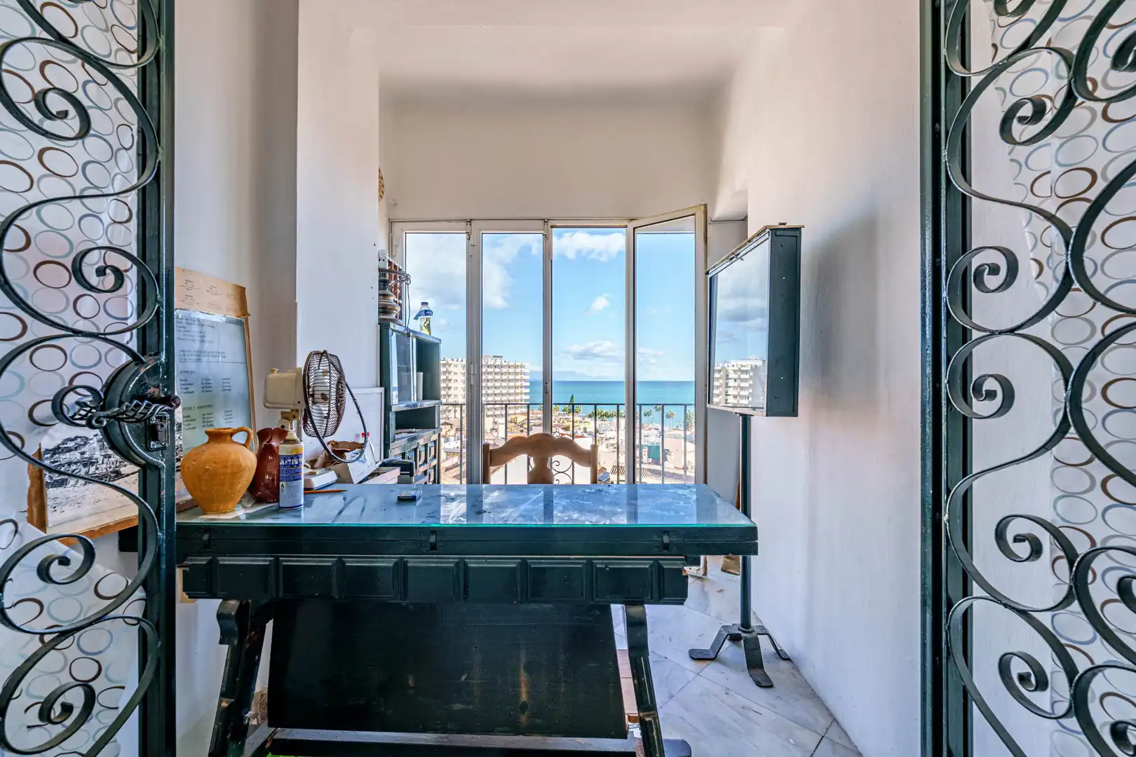 Bedroom of Buildings for sale in Torremolinos
