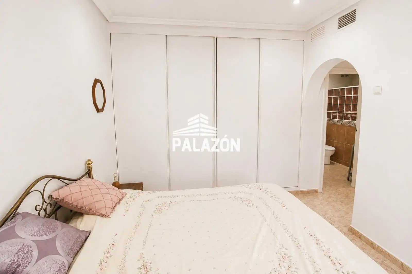 Habitación de Casa o chalet de alquiler en Catral con Piscina y Amueblado