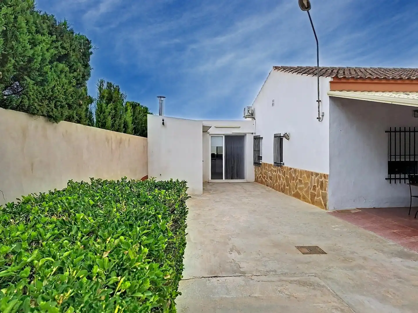 Exterior view of Houses for sale in Villena  with Air Conditioner, Heating and Terrace