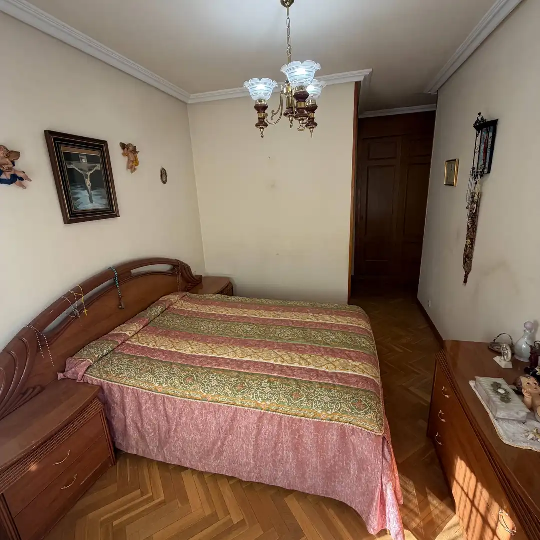 Habitación de Piso en venta en Madrid con Piscina comunitaria