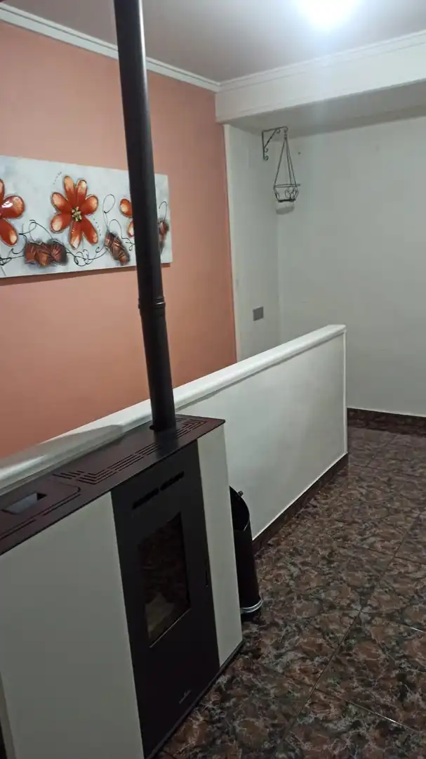 Casa o xalet en venda en Siete Aguas amb Calefacció, Terrassa i Moblat