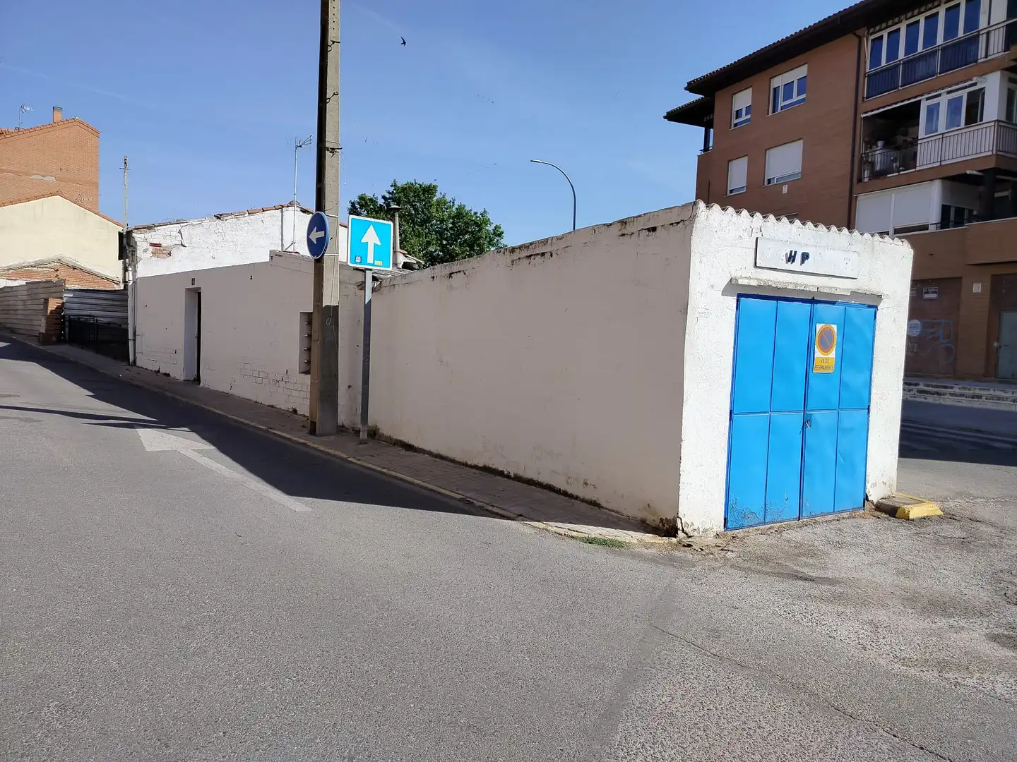 Exterior view of Houses for sale in Humanes de Madrid  with Heating, Private garden and Storage room