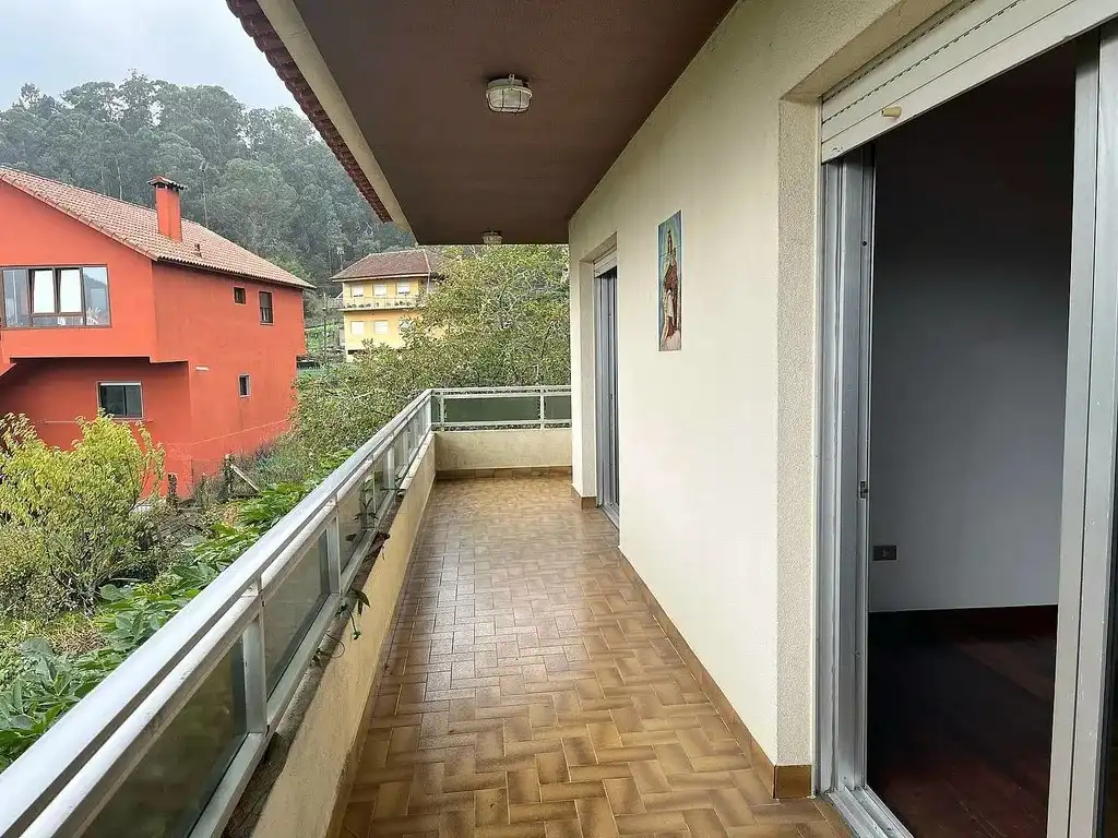 Terraza de Casa o chalet en venta en Vigo  con Jardín privado, Parquet y Terraza