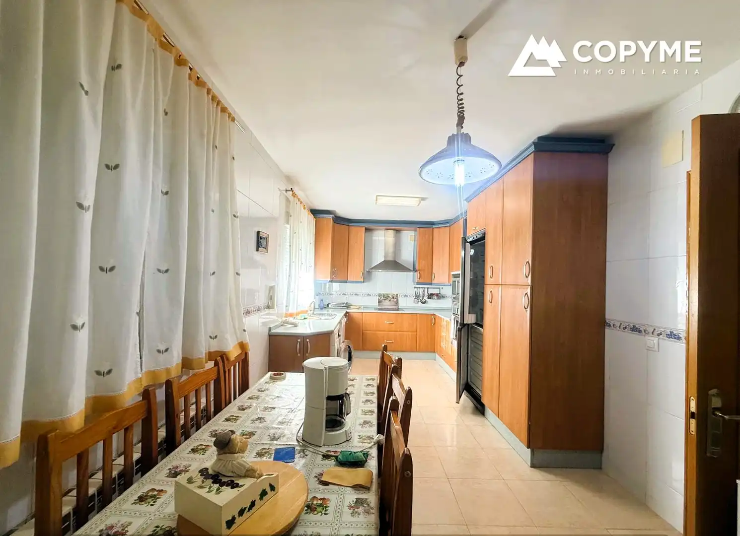 Cocina de Casa adosada en venta en Santa Olalla con Aire acondicionado, Calefacción y Jardín privado
