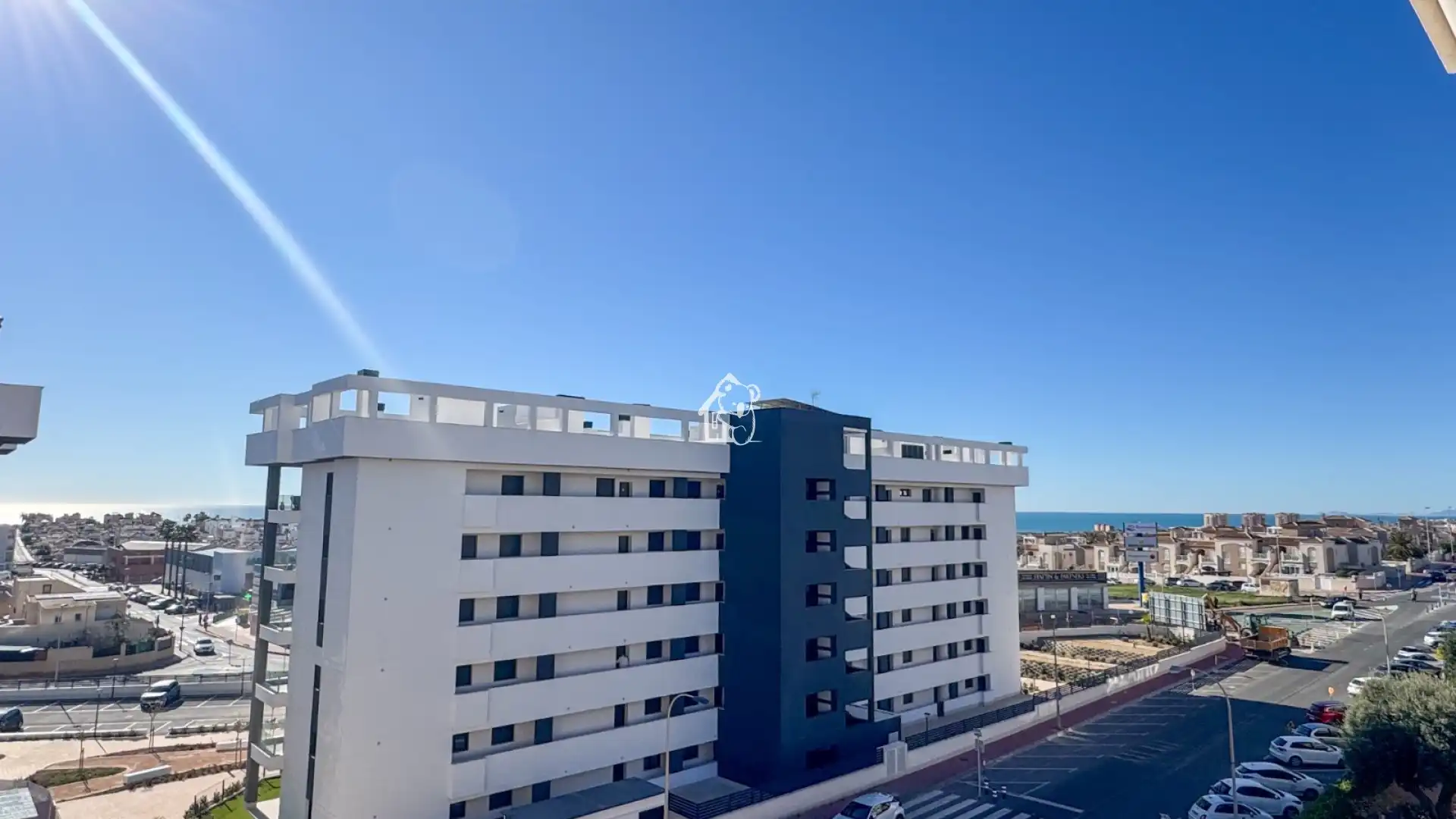 Vista exterior de Apartament de lloguer en Torrevieja amb Aire condicionat, Terrassa i Piscina