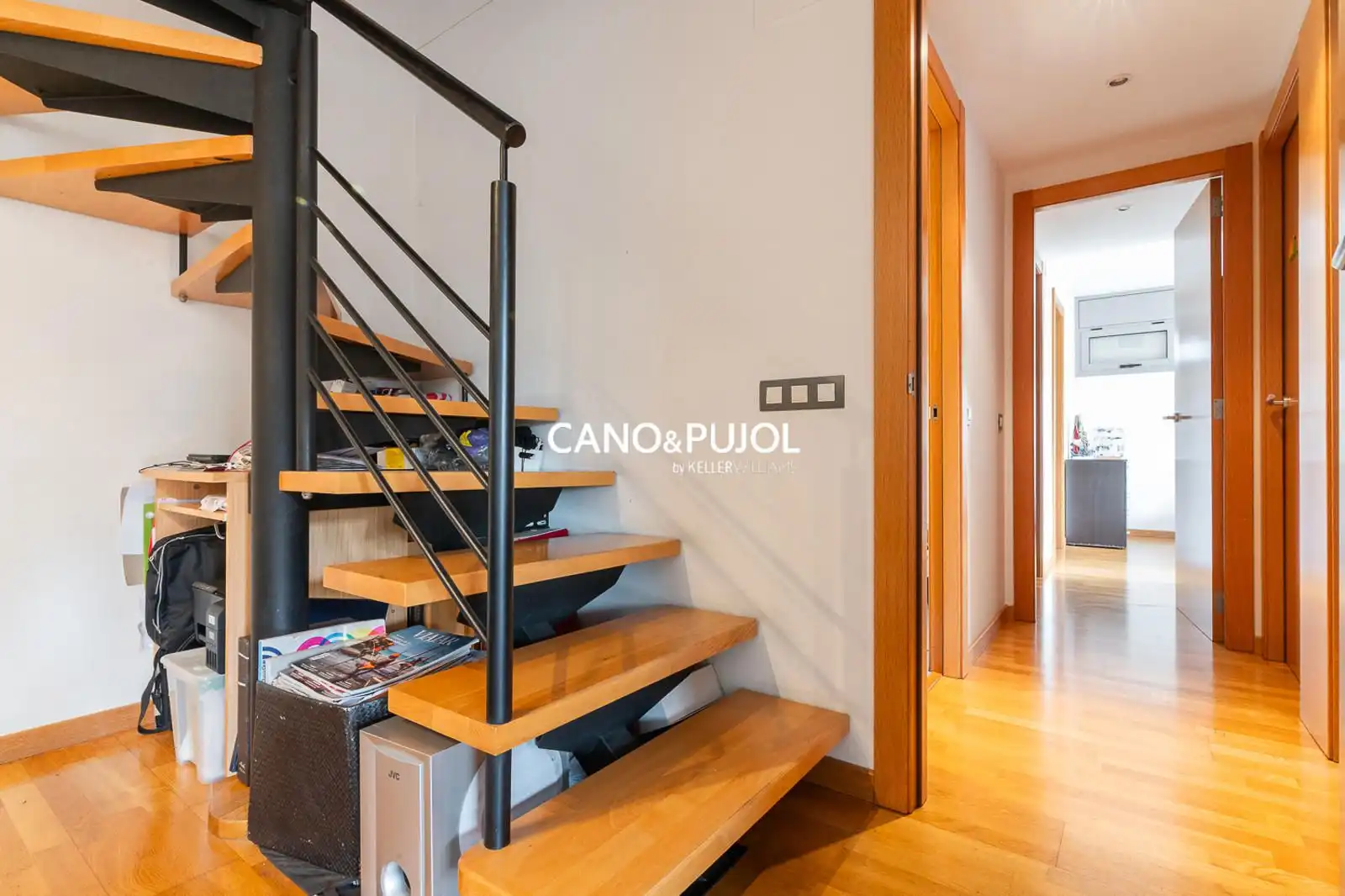 Flat for sale in Sant Cugat del Vallès  with Heating, Terrace and Storage room