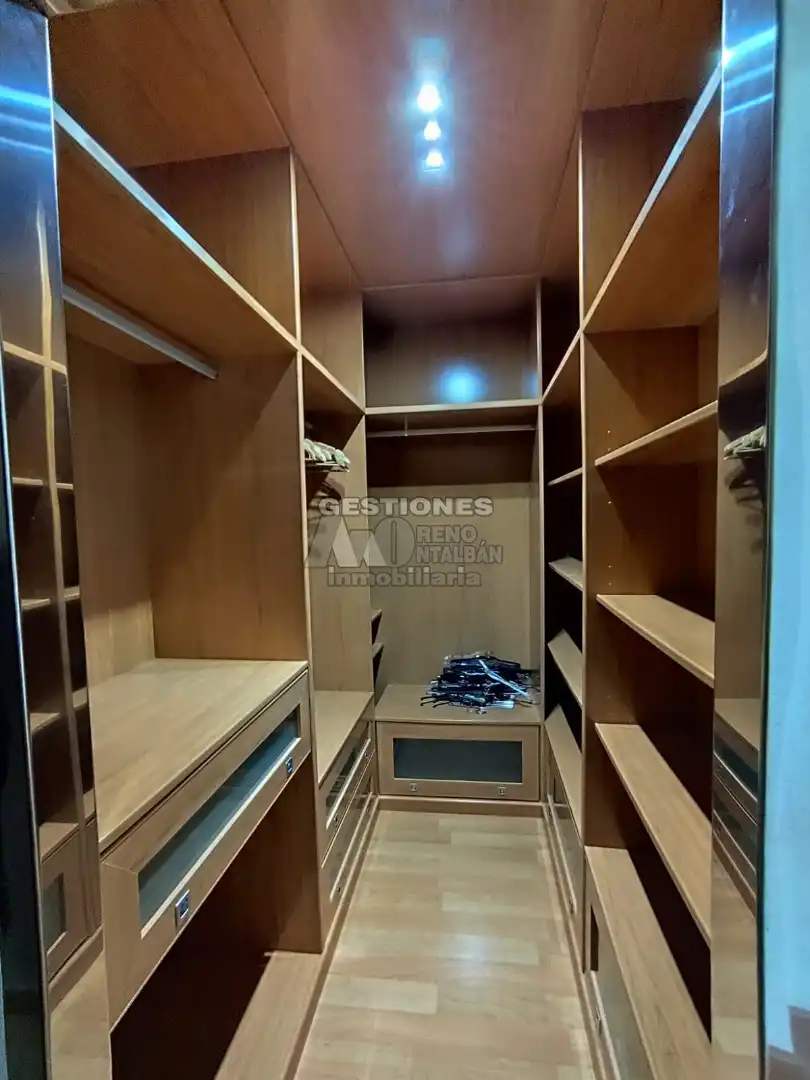 Flat for rent in Calle Minerva, Avda. Federico Garcia Lorca - Nueva Estación Autobuses