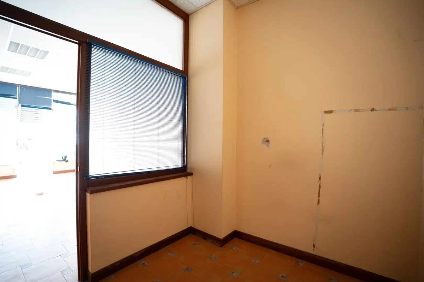 Local comercial en venta en Plaza de los Valles 9, imagen 6