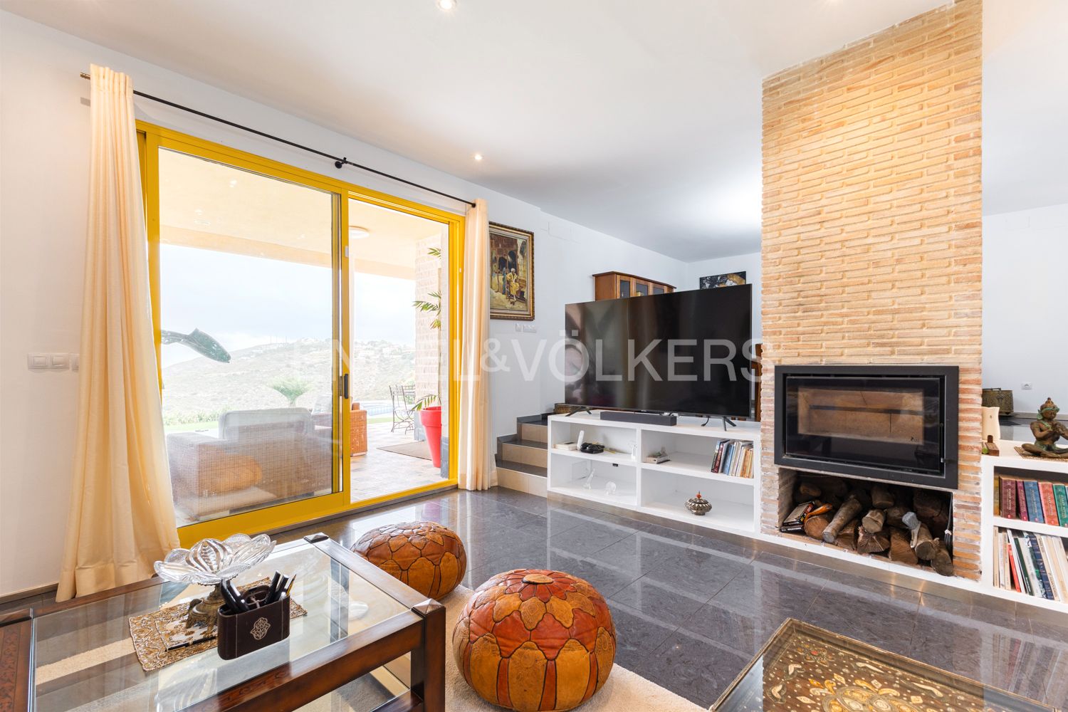 Living room of House or chalet for sale in Torrent  with Heating, Private garden and Terrace