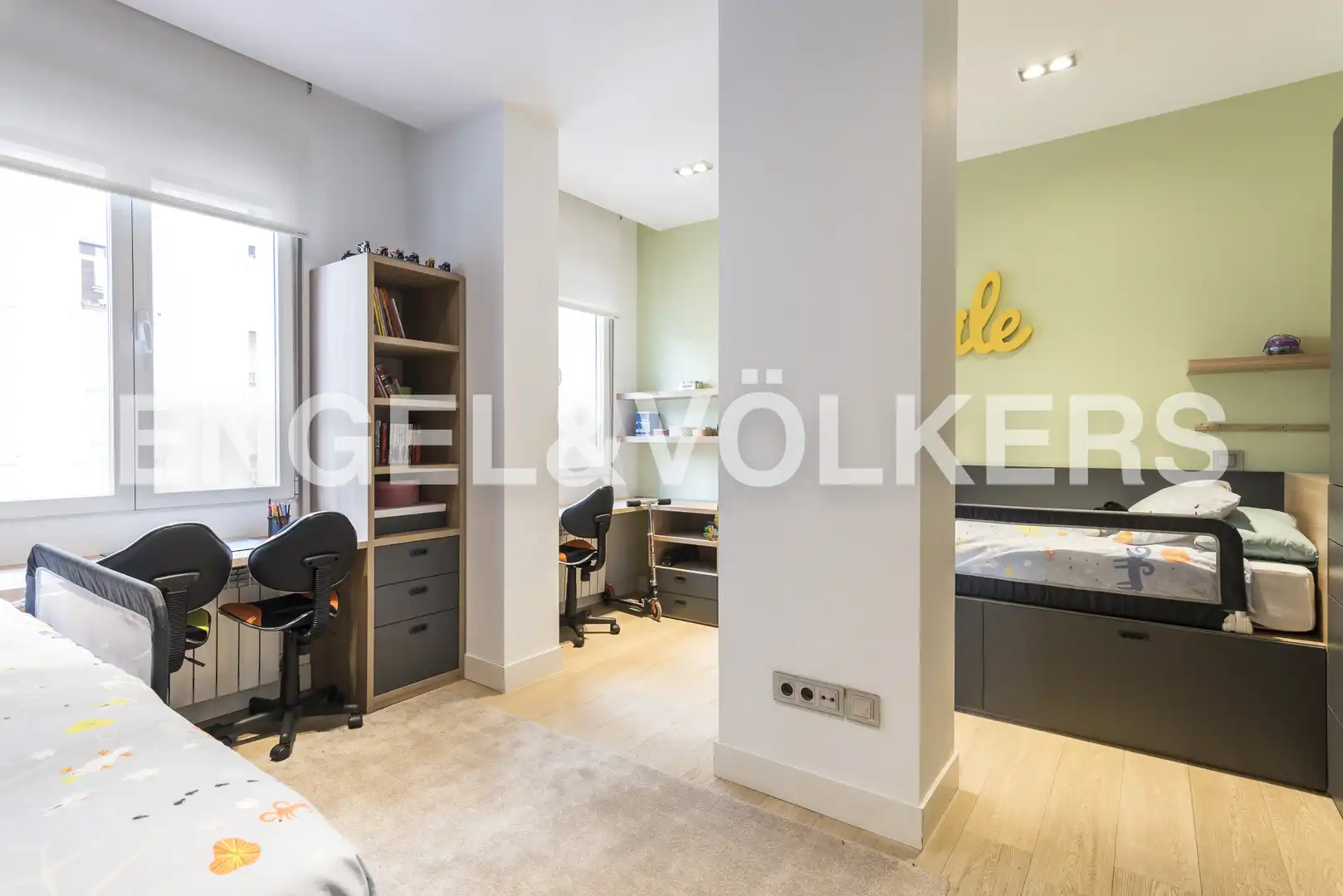Flat for sale in Madrid  with Air Conditioner, Heating and Parquet flooring