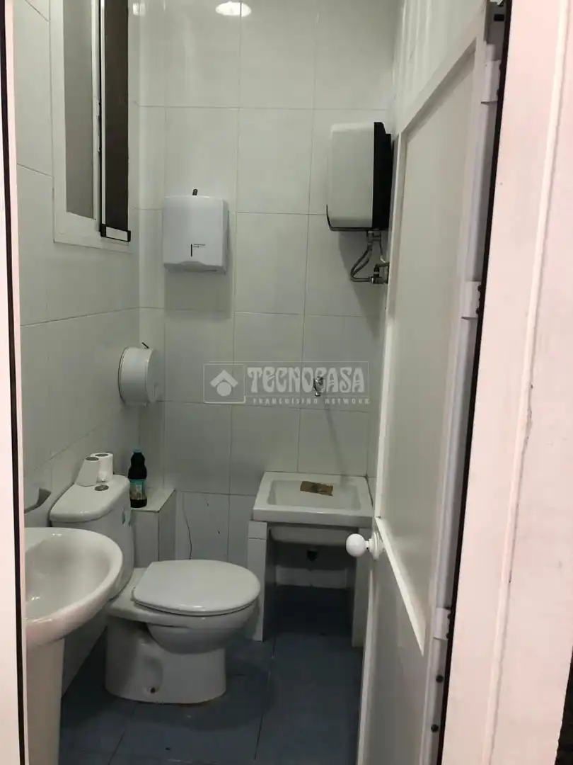 Local comercial en venda a Astilleros - La Paz  - Loreto - El Corte Inglés, imagen 9