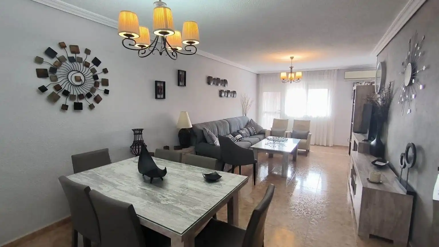 Sala de estar de Casa o chalet en venta en La Nucia con Aire acondicionado, Calefacción y Jardín privado