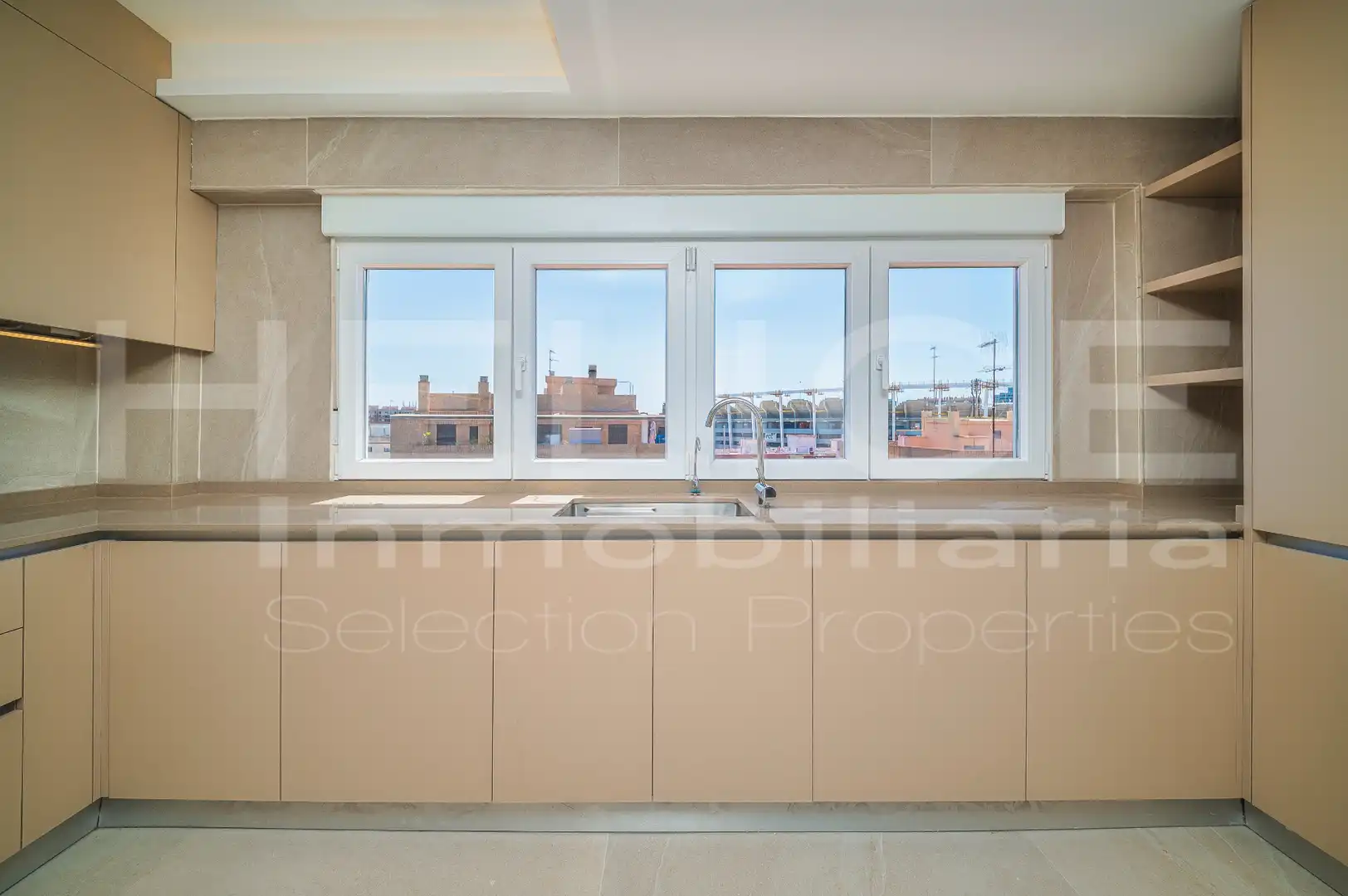 Attic for sale in Barrio de Benicalap