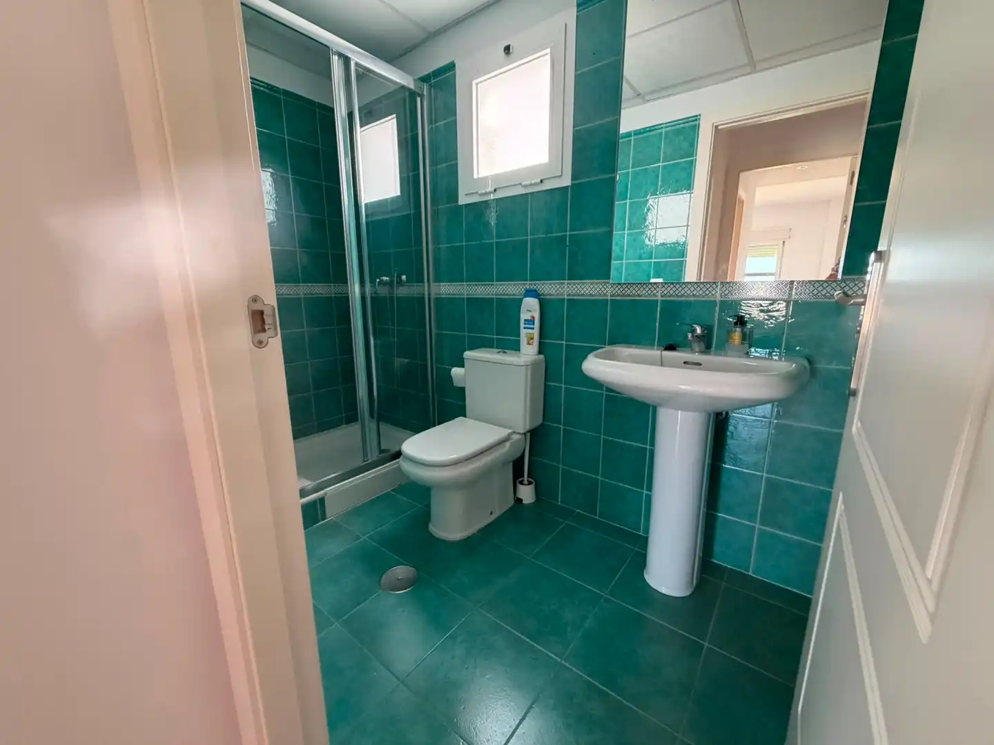 Baño de Piso de alquiler en Rota con Aire acondicionado, Calefacción y Terraza