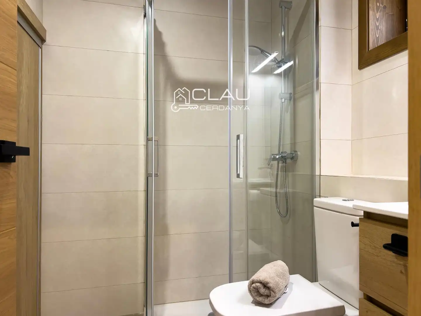 Baño de Casa adosada de alquiler en Angoustrine  -  Villeneuve - des - Escaldes con Calefacción, Jardín privado y Parquet
