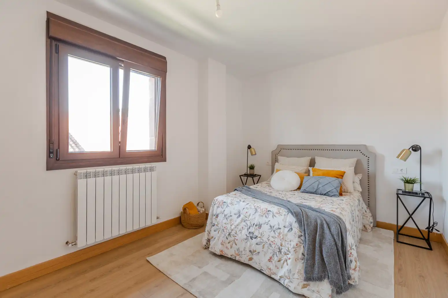 Dormitori de Casa o xalet en venda en Baztan amb Calefacció, Jardí privat i Parquet