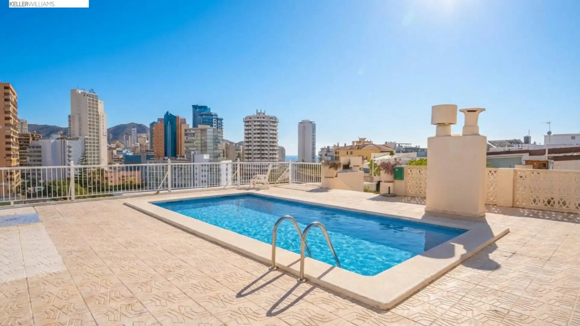 Piso en venta en Plaza SS.MM.LOS REYES DE ESPAÑA, Centro Urbano