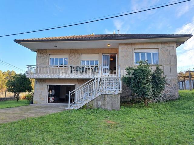 Casa-chalet en Venta en Lugar Pousada, 1C en Rianxo