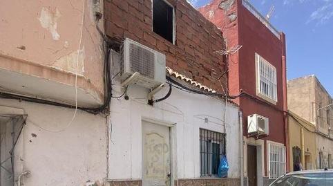 Foto 3 de Casa adosada en venda a Calle Roquetas , 11, La Chanca - Pescadería,  Almería Capital