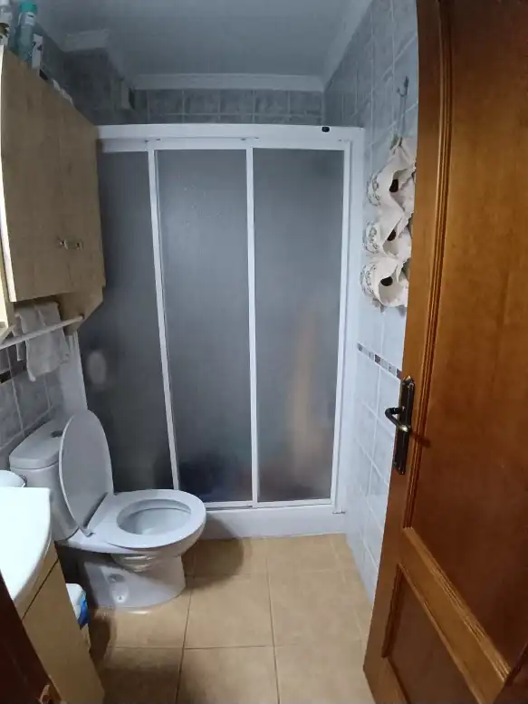 Baño de Apartamento en venta en Nerja con Aire acondicionado, Calefacción y Amueblado