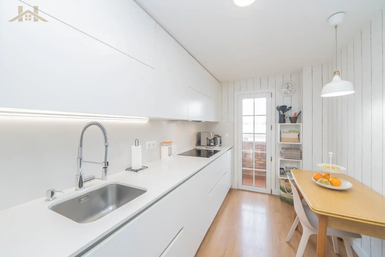 Küche von Wohnung zum Verkauf in Galapagar mit Klimaanlage, Heizung und Balkon