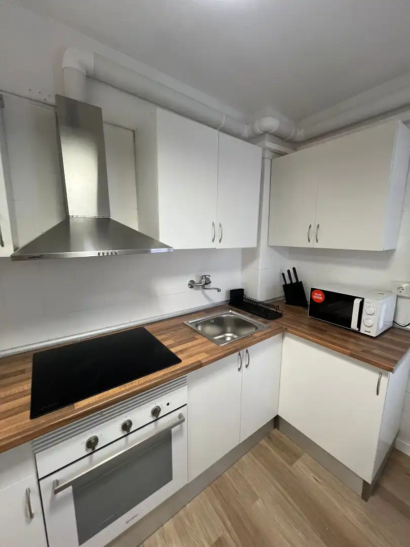 Habitación en Avenida del Padre Esplá, Pla de Bon Repós