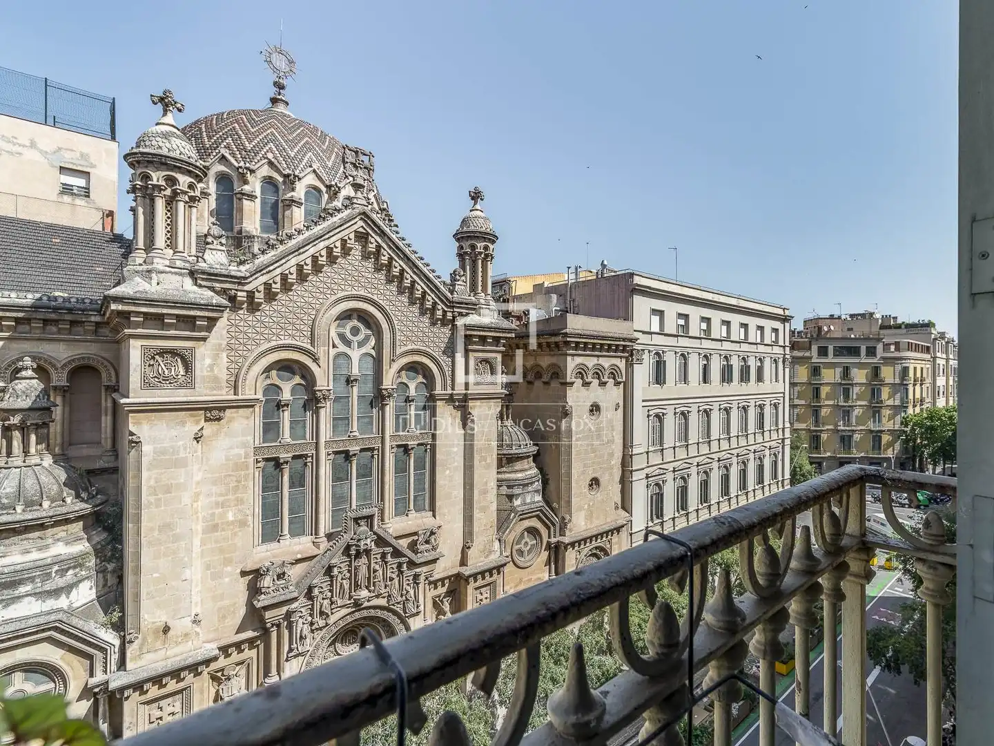 Appartamento con balcone in vendita a Eixample